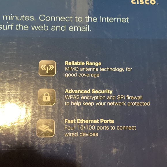 Linksys E900 wireless N300 Router - Picture 7 of 7